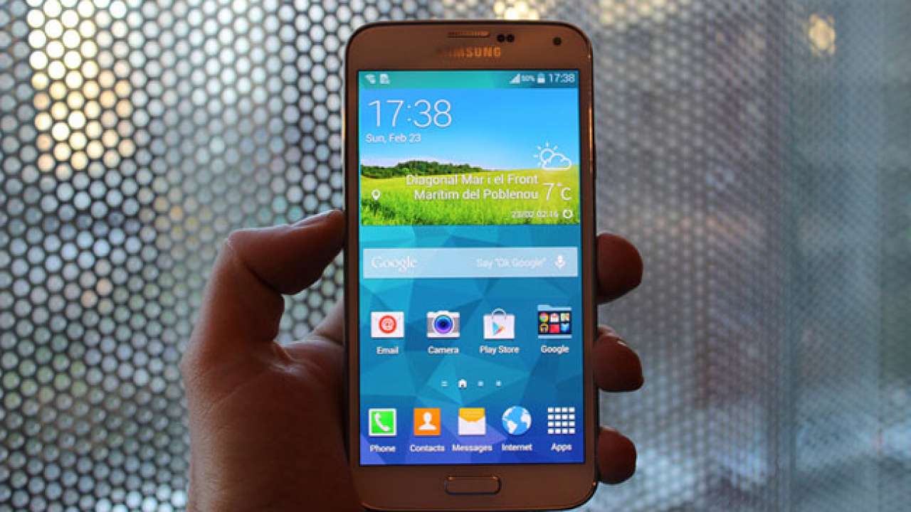 Samsung Galaxy S5 Images Leak Ahead of Unveiling Today