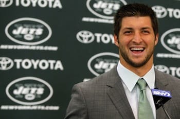 Tim Tebow Single Handedly Boosts Jets Facebook Likes