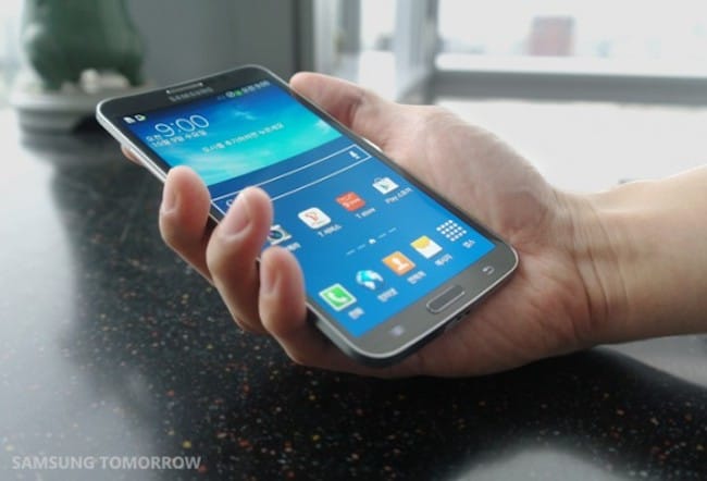 Samsung Unveils Galaxy Round, The First Smartphone With Curved Display