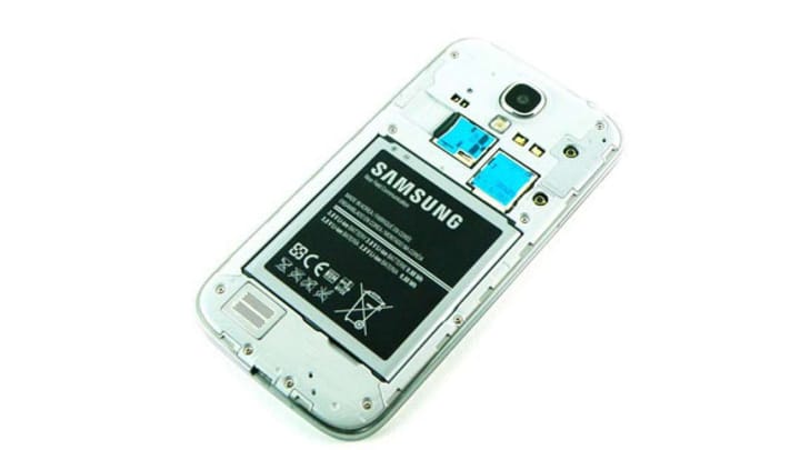 Power Up: Samsung Galaxy S5 Battery Could Be Huge and Quick-Charging