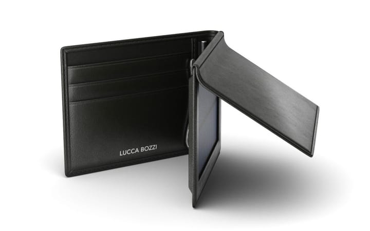 Lucca Bozzi’s solar charging wallet: is it worth the price?