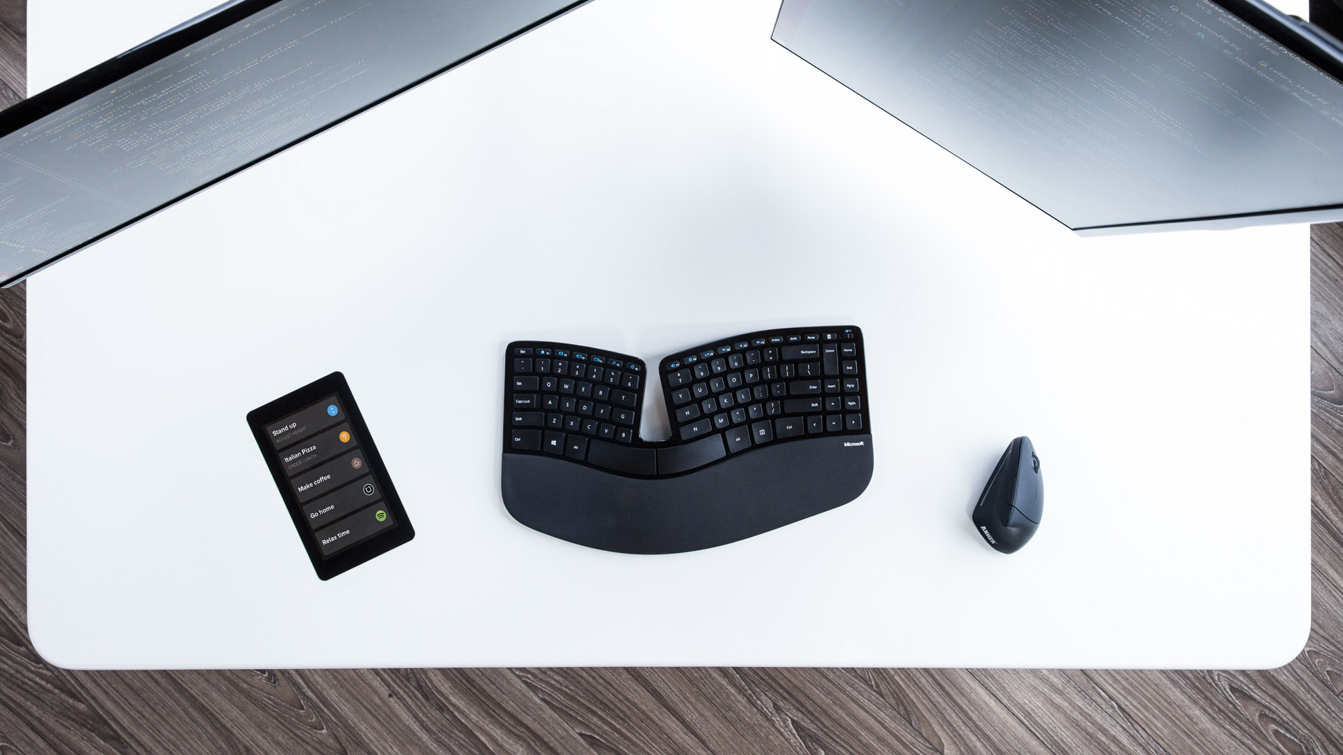 Autonomous launches SmartDesk 3, world's first AI desk